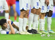 开云体育在线-疲劳困扰，球员鏖战不畏艰难的简单介绍