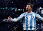 开云官方app入口-街道狂飙与绿鹰折翼，F1新加坡夜战启示录与非洲足坛的权力更迭