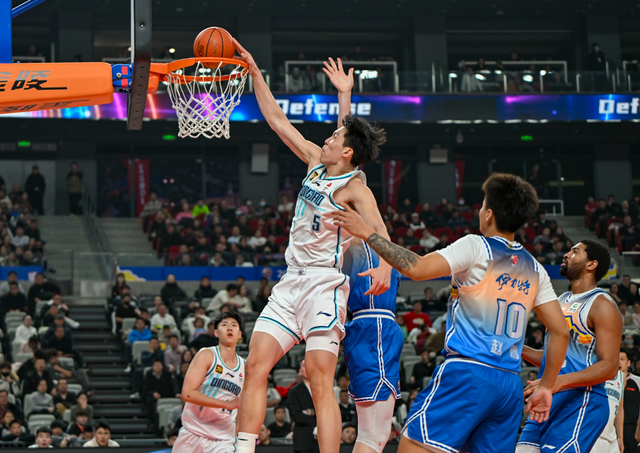 中国男篮逆转意大利男篮，波尔津吉斯一己之力扛起全队的简单介绍