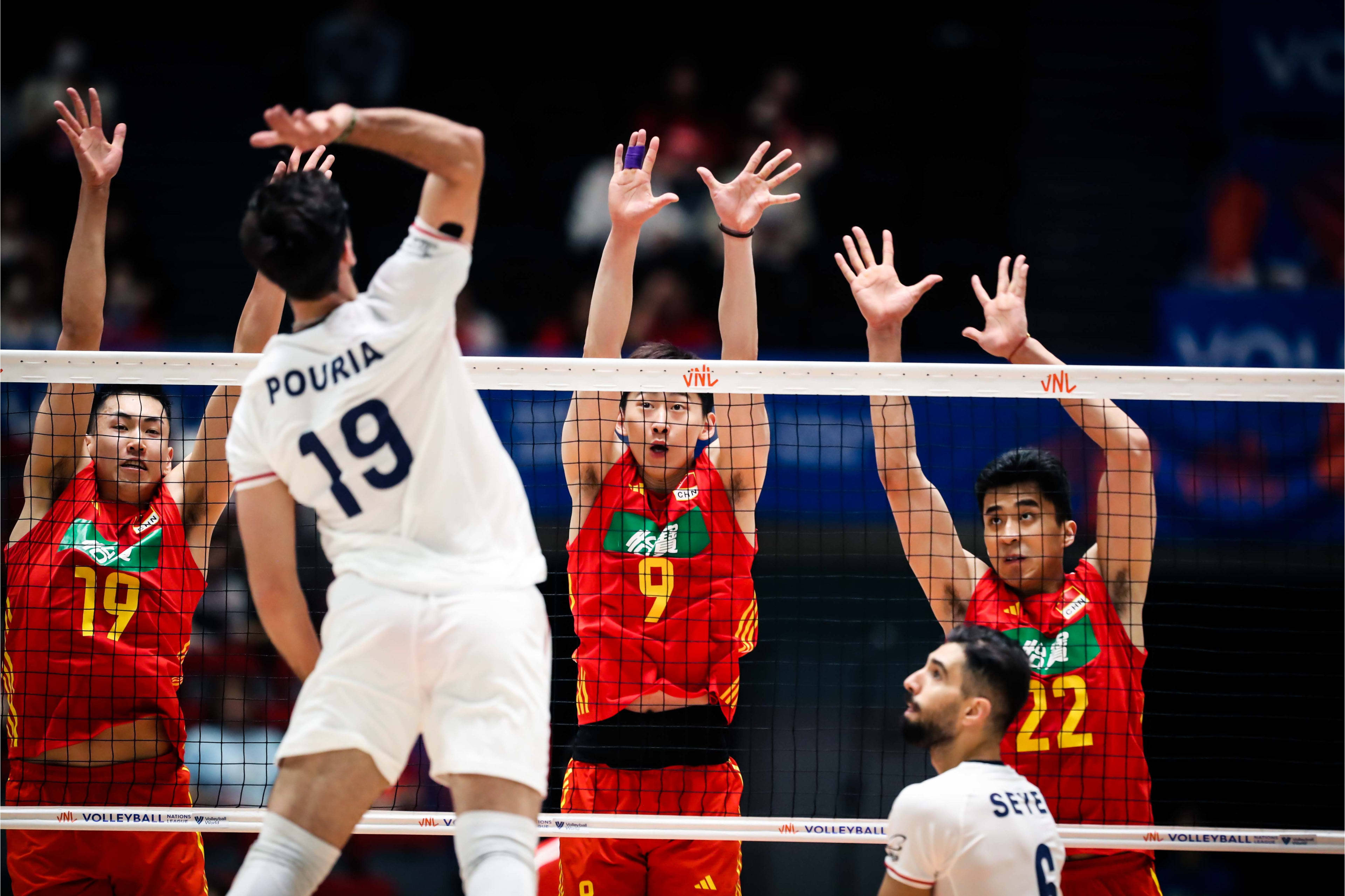 韩国队力克中国队，黄鸭组合状态火热的简单介绍