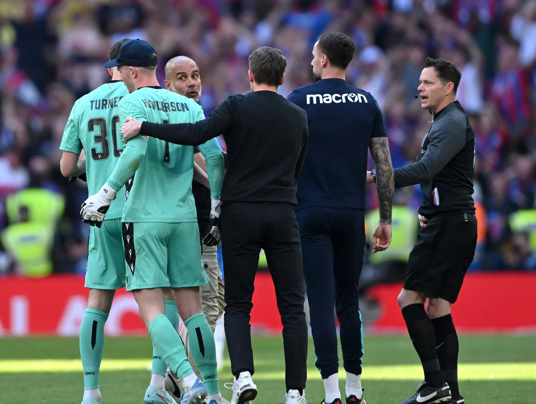 包含瓜迪奥拉领导球队连胜,赢得掌声的词条 包含瓜迪奥拉领导球队连胜,赢得掌声的词条