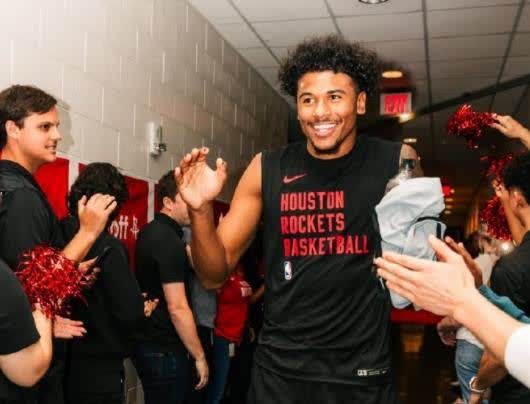 对手球队总经理表扬进攻组合