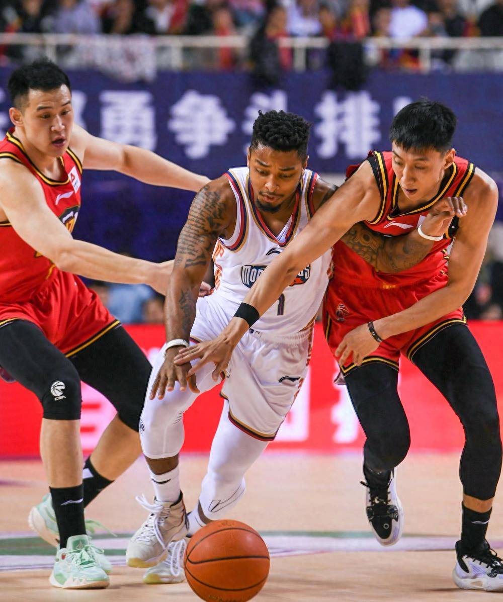 CBA球队战术调整,挑战不断迎接? CBA球队战术调整,挑战不断迎接?