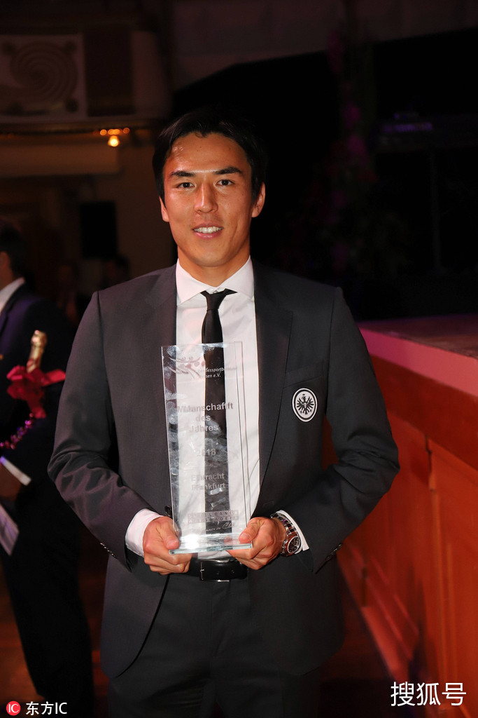 法兰克福俱乐部宣布与星球员签订长约的简单介绍 法兰克福俱乐部宣布与星球员签订长约的简单介绍