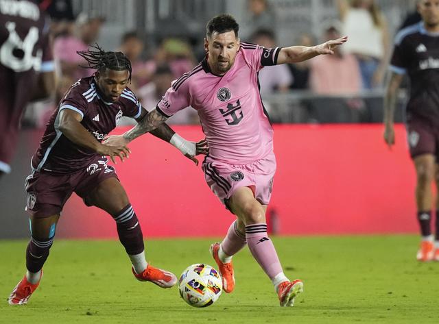 莱斯特城客场惨败，遭遇保级压力