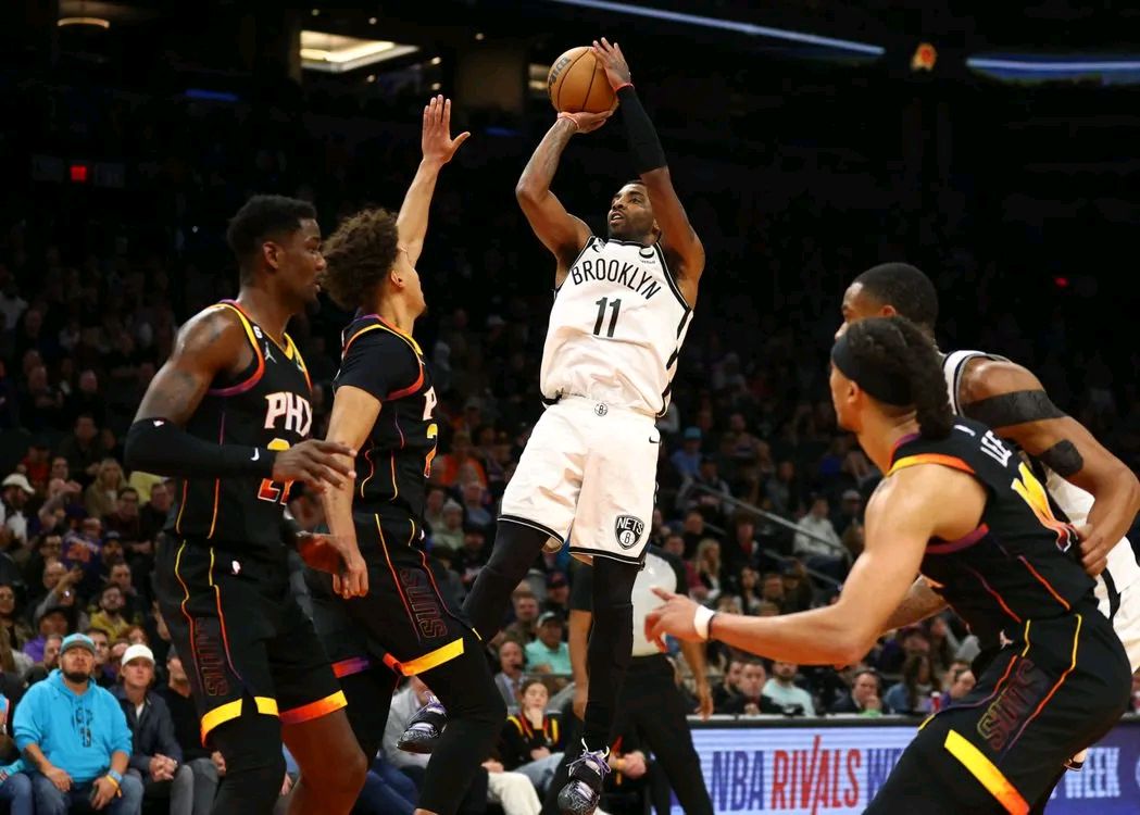 关于爵士客场击败篮网，终结两连败的信息