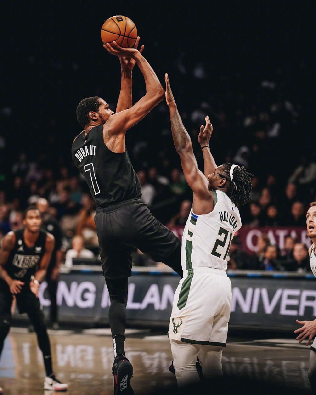 雄鹿B队翻盘篮网B队，莫兰特绝境逆转的简单介绍