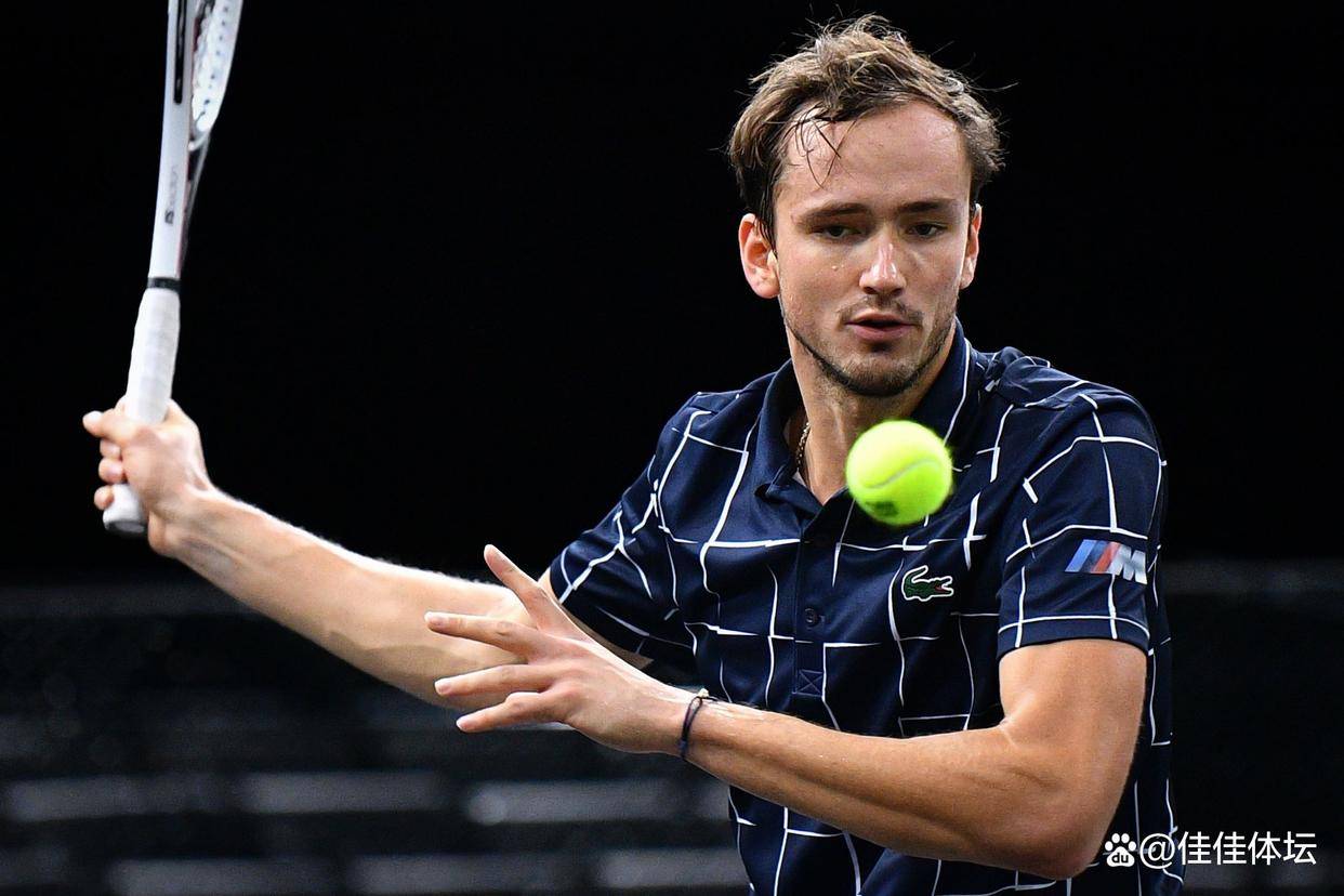 年终总决赛横扫蒙特卡洛大师赛，梅德韦杰夫带队取胜的简单介绍