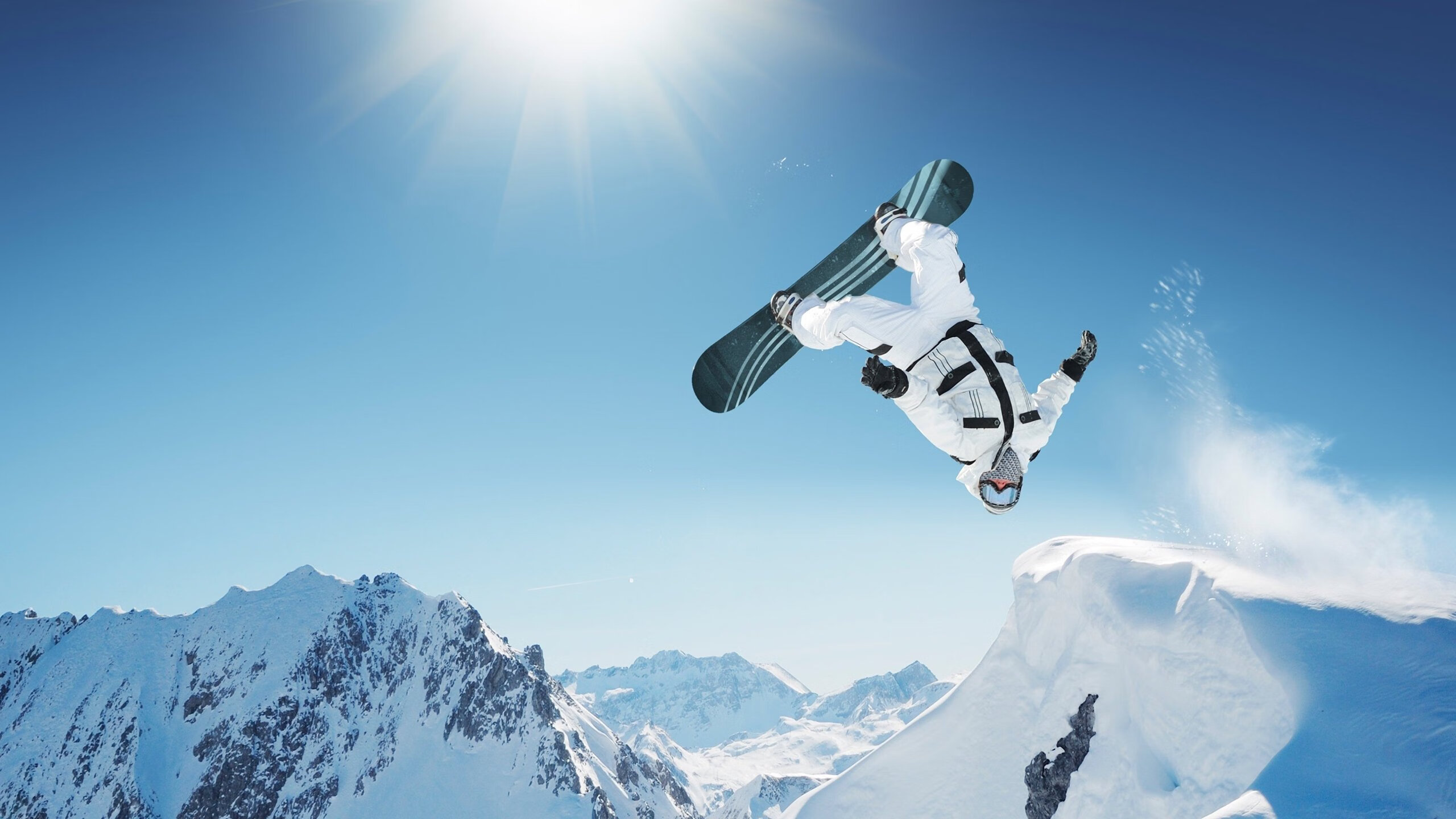 阿什拉夫·哈基米,用节奏之刃切割莱比锡—当马里防线遇上红牛风暴